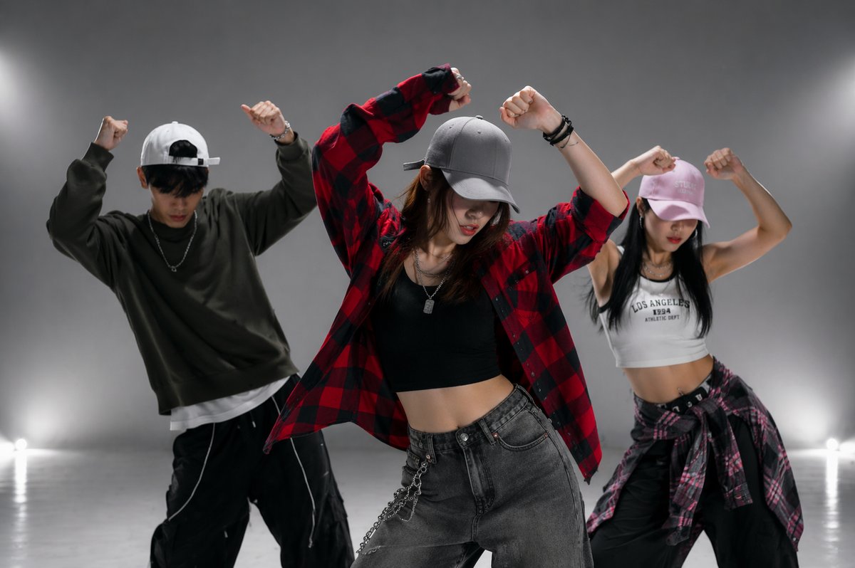 K-pop dance class at ESD